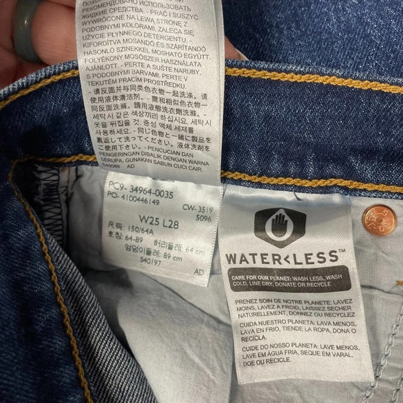 Levi's Wedgie Straight Fit Jeans in Below the Belt Medium Wash Size‎ 25 - Picture 13 of 13